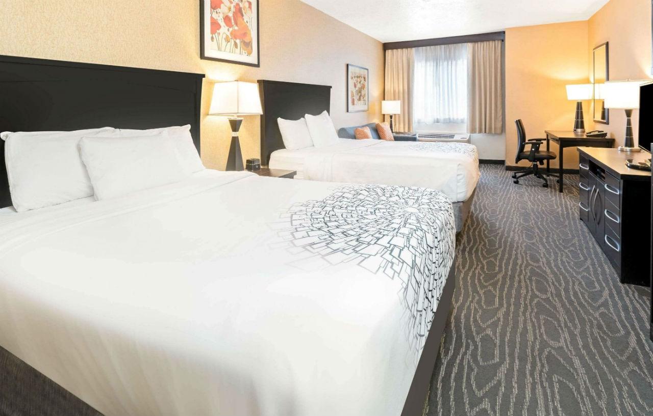 Hotel La Quinta By Wyndham Logan Exteriér fotografie