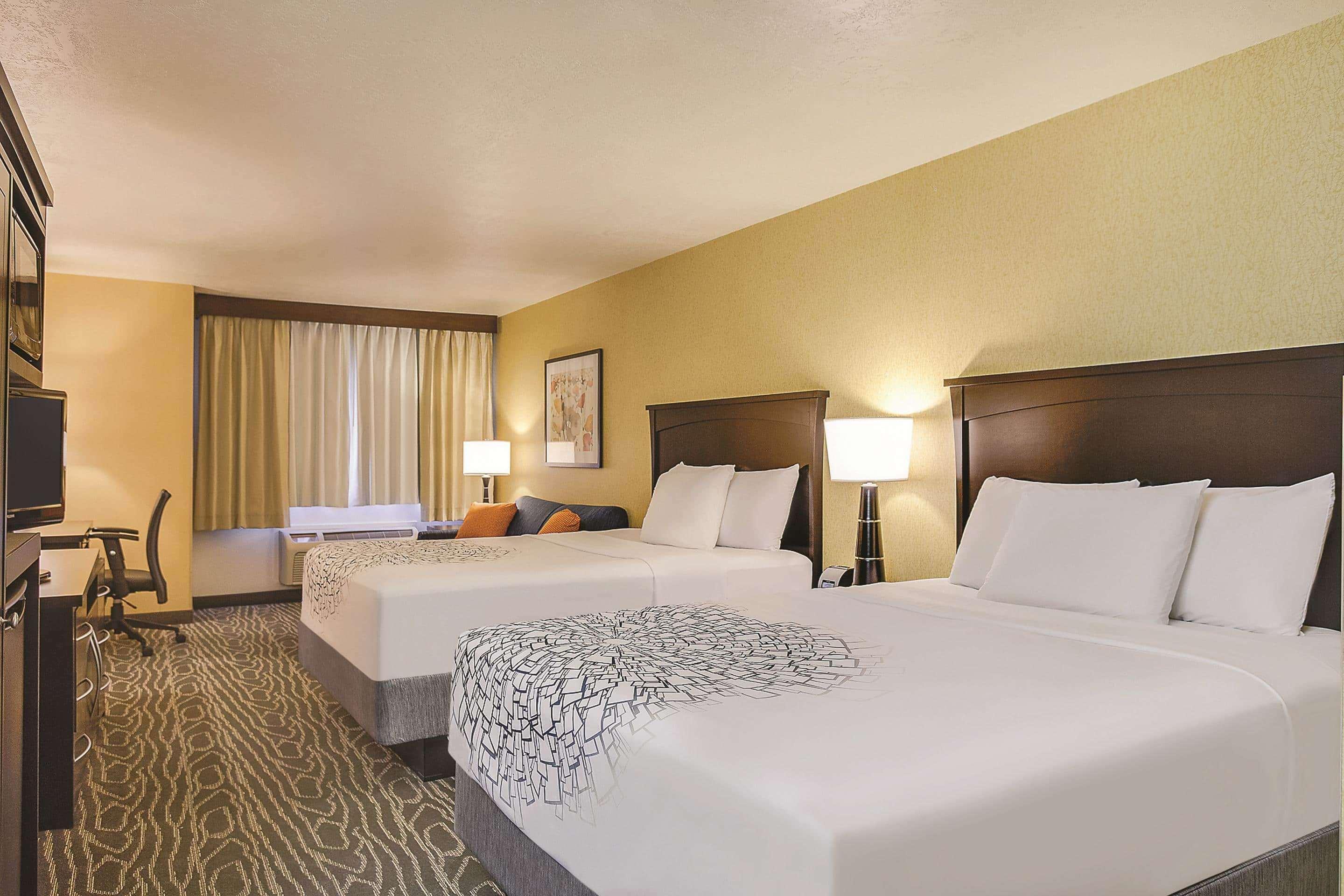 Hotel La Quinta By Wyndham Logan Exteriér fotografie