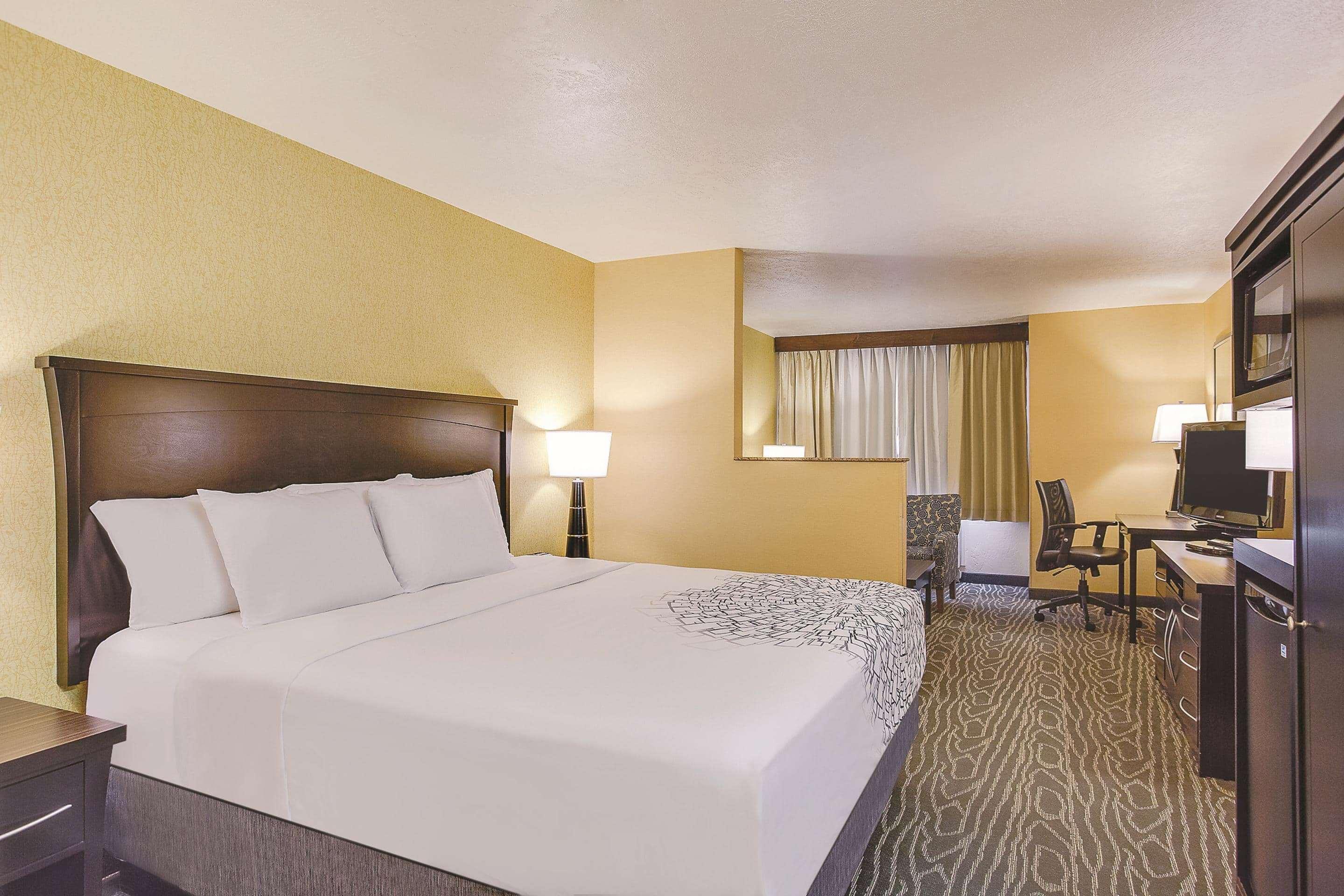 Hotel La Quinta By Wyndham Logan Exteriér fotografie