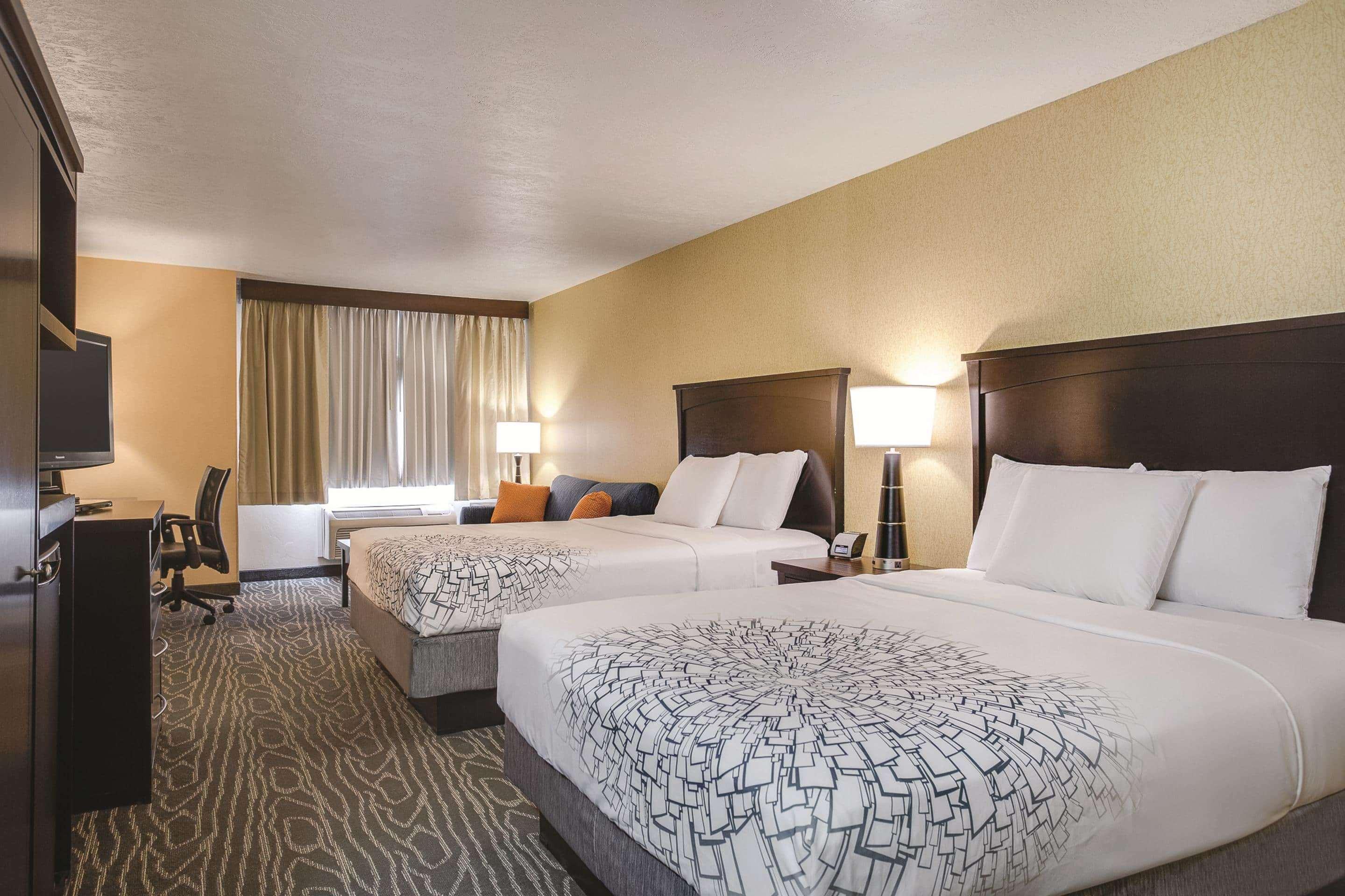Hotel La Quinta By Wyndham Logan Exteriér fotografie